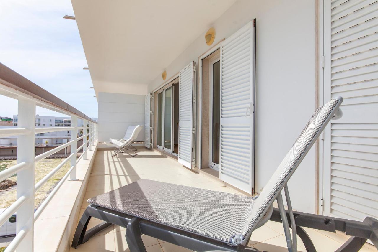 A69 - Felicidade Marina Apartment Лагос Екстериор снимка